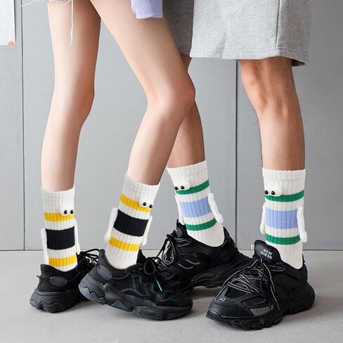 دمى ثلاثية الأبعاد، جوارب مغناطيسية مضحكة لليدين، زوجان من الجوارب المجنونة للأيدي المغناطيسية، أشياء غريبة لطيفة للمراهقين in Kuwait