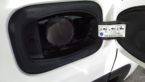 Capless Fuel Port Dust Cover – Compatible with Dodge, Ram & Chrysler Vehicles – Protects Capless Gas Systems from Dirt, Dust & Moisture (Made in U.S.A.) in Saudi Arabia