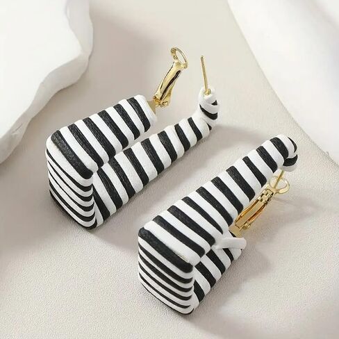 Chunky Leopard Leather Earrings Bohemia Camouflage Leather Dangle Earrings Chunky Rectangle Black White Zebra Print Earring Handmade Vintage Faux Leathers Statement Earring Boho Style Jewelry in Kuwait