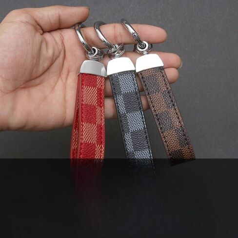 Car keychain Men's waist horseshoe buckle Strong and wear-resistant five packs in Saudi Arabia