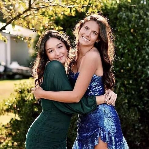 فساتين قصيرة ترتر لحفلات العودة للوطن للمراهقين 2025 أشرطة سباغيتي ضيقة سباركلي فستان حفلة موسيقية صغيرة لحفلات الكوكتيل in Kuwait