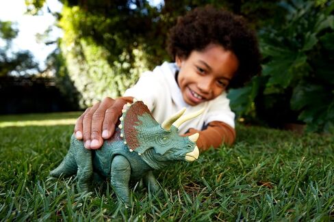 Mattel Jurassic World Dominion Roar Strikers Triceratops Dinosaur Action Figure with Roaring Sound and Attack Action, Toy Gift Physical & Digital Play in Saudi Arabia