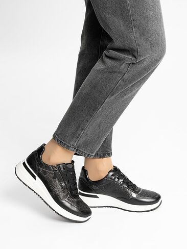 ARA Women Low-Top Sneakers in Saudi Arabia