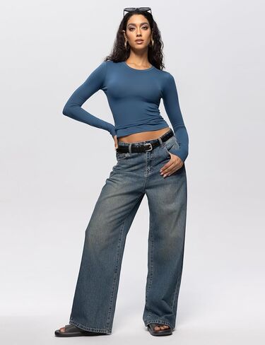 قمصان نسائية مفعمة بالحيوية بأكمام طويلة ورقبة دائرية ومناسبة للخروج وقمصان كاجوال أساسية in Kuwait