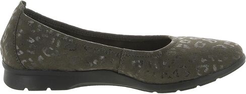 Clarks Women's Jenette Ease Ballet Flat, Olive Interest, 9 in Saudi Arabia