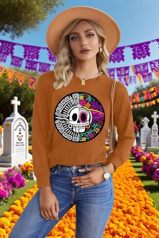 قميص نسائي من Dia De Los Muertos تيشيرتات يوم الموتى تيشيرتات ذات هيكل عظمي جرافيك تي شيرت مكسيكي بأكمام طويلة ملابس الهالوين in Kuwait