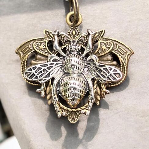 Gothic Bee Zipper Pull for Backpacks, Cute Purse Charms, Unique Vintage Style Insect Handbag Jewelry, Victorian Steampunk Zipper Charms, Camera Bag Charms, Cool Key Chain Charm in Saudi Arabia