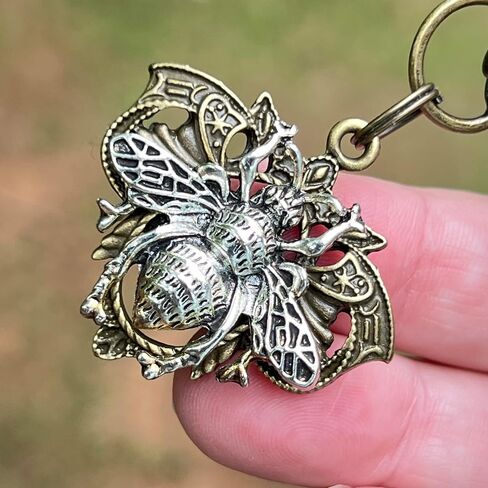 Gothic Bee Zipper Pull for Backpacks, Cute Purse Charms, Unique Vintage Style Insect Handbag Jewelry, Victorian Steampunk Zipper Charms, Camera Bag Charms, Cool Key Chain Charm in Saudi Arabia