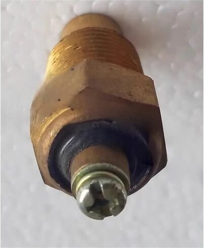 NF100174 NF100172 Temperature Oil Pressure Sensor Tractor Parts for 904 1204(Oil Pressure Sensor) in Saudi Arabia