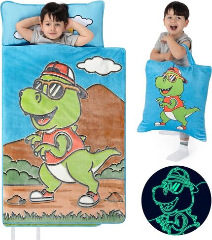 سجادة قيلولة للأطفال الصغار الأولاد - سجادات قيلولة ديناصور لمرحلة ما قبل المدرسة - سجادة قيلولة للأطفال الصغار مع وسادة - سجادة قيلولة للأولاد للرعاية النهارية - سجادات نوم للأطفال مع بطانية - حقيبة نوم ديناصور للأطفال من سن 3 إلى 8 سنوات in Kuwait