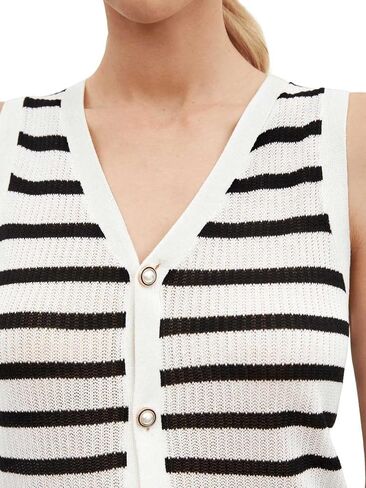 Verdusa Women's Sweater Vest Old Money Trendy Tops Striped Print Button Front Sleeveless Knit Sweaters in Saudi Arabia
