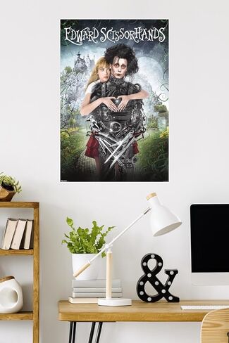 Trends International Edward Scissorhands - Heart One Sheet Wall Poster, 34L x 22.4W, Unframed Version in Saudi Arabia