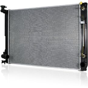 High-Performance Aluminum Radiator Compatible with Toyota Sienna (2007–2010) | OE Style Replacement with TOC | Lightweight & Durable Design in Saudi Arabia