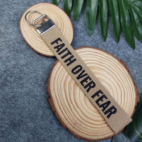 الإيمان على الخوف سلسلة المفاتيح المطرزة، الهدايا المسيحية، الهدايا الدينية، هدية عيد الشكر in Kuwait