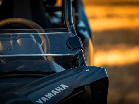 نصف زجاج أمامي مقاوم للخدش SuperATV لعام 2019+ Yamaha YXZ SE، SS، SS SE، طلاء صلب بصري XR، 1/4 بوصة بولي كربونات أقوى 250 مرة من الزجاج، حماية فائقة ونمط أنيق، صنع في الولايات المتحدة الأمريكية in Saudi Arabia