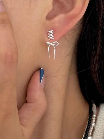 1 Pair Gold Hoop Earrings, Dangle Earrings for Women, Stylish and Charming Jewelry, Eye - Catching and Versatile Earrings for Various Occasions in Saudi Arabia