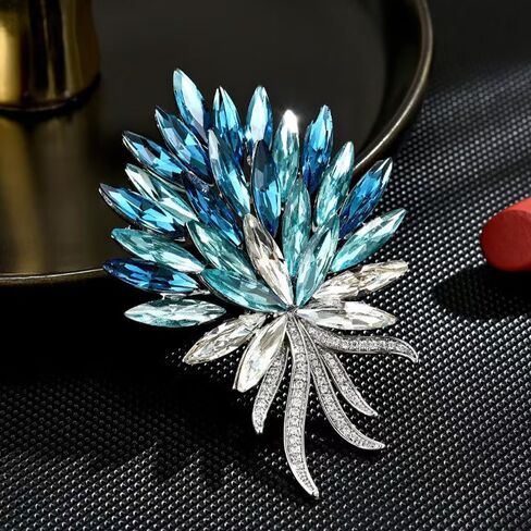 Dainty Brooch Pin for Women, Rhinestone Scarf Shawl Costume Brooches and Pins Flower Boutonniere Hat Bag Suit Dress Accessories Pearl Brooches Lapel Pins in Saudi Arabia