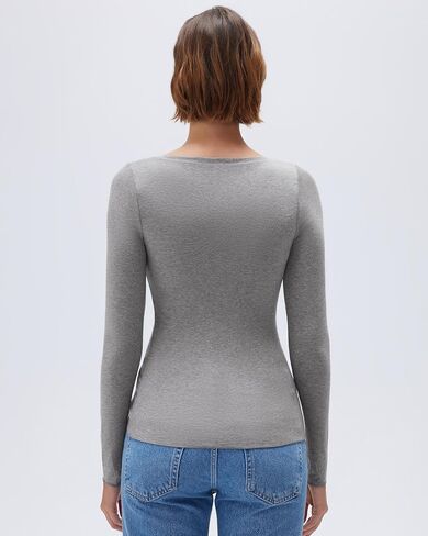 SUUKSESS Cloud Cashmere Women Scoop Neck Fitted Long Sleeve Shirt Basic Knit Tops in Saudi Arabia