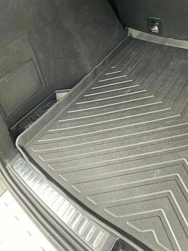 Cargo Liner - Trunk Mat for Mercedes-Benz GLE-Class 2016-2019 – Weather-Resistant Trunk Mats for Cars with Raised Lip – Non-Slip Car Trunk Mat Rubber – Laser Pre-Cut Design in Saudi Arabia