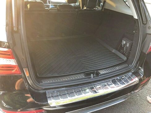 Cargo Liner - Trunk Mat for Mercedes-Benz GLE-Class 2016-2019 – Weather-Resistant Trunk Mats for Cars with Raised Lip – Non-Slip Car Trunk Mat Rubber – Laser Pre-Cut Design in Saudi Arabia
