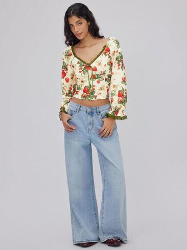 CIDER Women's Cute Crop Tops Strawberry Long Sleeve Tops Lace Trim V Neck Shirts Casual Spring Fall Outfits Y2K in Saudi Arabia