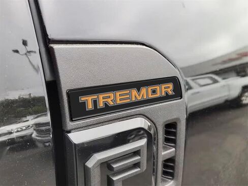 شارة استبدال فتحة التهوية الأمامية - متوافقة مع 2023-2026 Super Duty in Kuwait