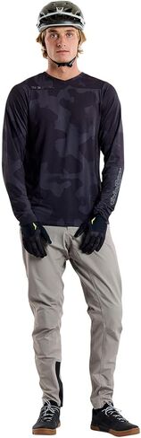 Troy Lee Designs - Skyline LS Jersey; SCRUBLAND Black LG in Saudi Arabia