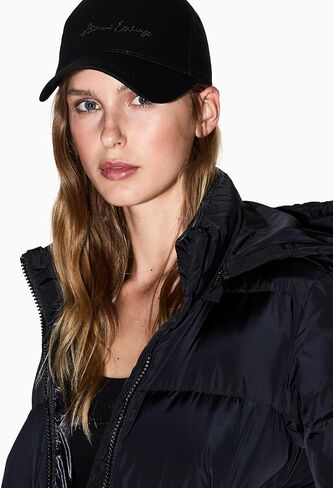 قبعة بشعار مميز للنساء من Armani Exchange، سوداء، مقاس واحد in Saudi Arabia