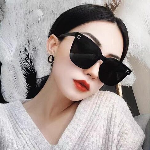 نظارة شمسية نسائية عصرية كبيرة الحجم - نظارة شمسية مربعة كلاسيكية بظلال متدرجة in Saudi Arabia