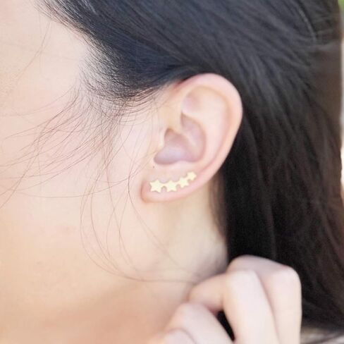 أقراط غير متطابقة على شكل نجوم وقمر من الفضة الإسترليني عيار 925 مع لمسة نهائية ذهبية in Kuwait