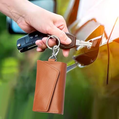 محفظة جلدية للمفاتيح، حامل مفاتيح على شكل سلسلة مفاتيح مع 6 خطافات مشبكية للتعليق، حامل بطاقات لحمل العملات المعدنية للجنسين in Kuwait