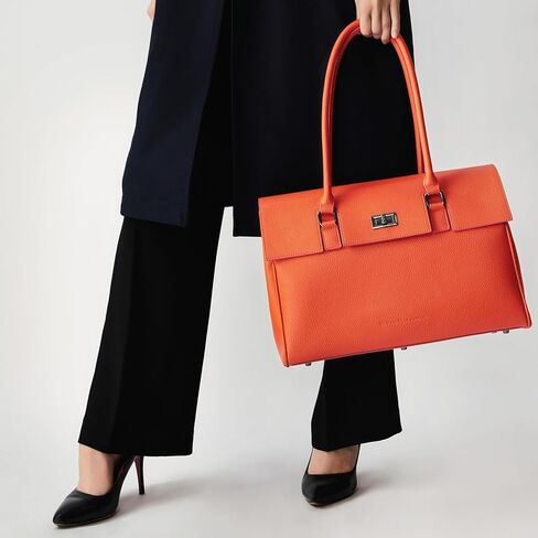 حقائب يد للنساء من فيكتوريا هايد، حقيبة كتف كبيرة in Kuwait