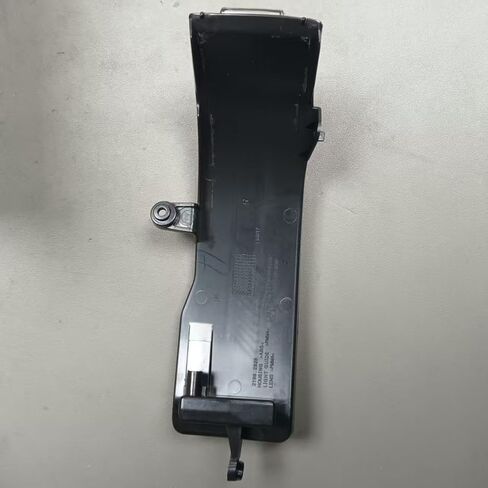 1PCS Reverse mirror light on the right OEM 68402096AA in Saudi Arabia