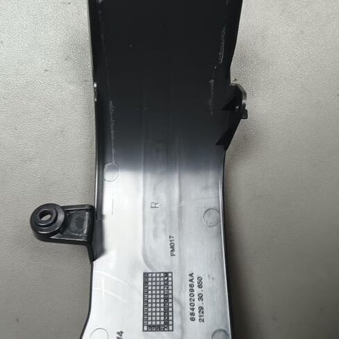 1PCS Reverse mirror light on the right OEM 68402096AA in Saudi Arabia