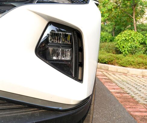 أغطية مصابيح الضباب الأمامية متوافقة مع Hyundai Tucson 2025 2024 2023 2022 إطار مصباح الضباب مدخل الهواء ملحقات السيارة الخارجية ABS 2 قطعة (نمط الكروم اللامع) in Kuwait