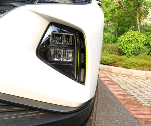أغطية مصابيح الضباب الأمامية متوافقة مع Hyundai Tucson 2025 2024 2023 2022 إطار مصباح الضباب مدخل الهواء ملحقات السيارة الخارجية ABS 2 قطعة (نمط الكروم اللامع) in Kuwait