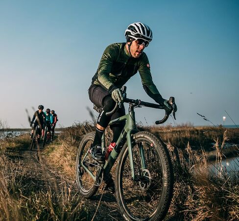 CASTELLI Unlimited Baggy Short in Saudi Arabia