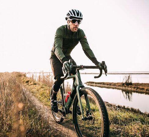 CASTELLI Unlimited Baggy Short in Saudi Arabia