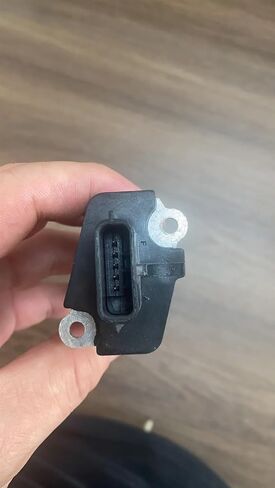 Air Flow Sensor Adapter 1x 226807S000 22680-7S000 AFH70M-38 MAF Mass Air Flow Meter Sensor Compatible with Nissan- X-Trail T30 T31 NV200 Cube Z12 Auto Parts Air Meter Mount Base in Saudi Arabia