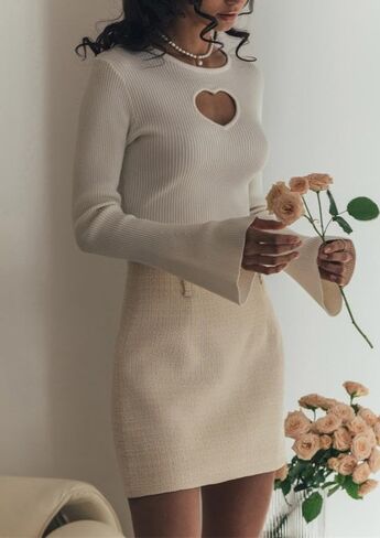 Chvity Women's Heart Cut-Out Knit Sweater – Round Neck Long Sleeve Ribbed 2025 Valentine's Day Pullover Tops in Saudi Arabia