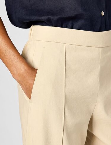 Vince Women's Mid Rise Tapered Pull on Pant in Saudi Arabia