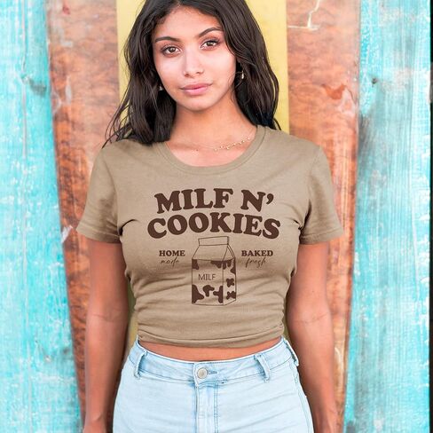 تي شيرت نسائي قصير من Milf and Cookies، مزيج من القطن الناعم، قميص قصير in Kuwait