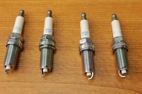 Chrysler 300 Dodge Jeep 5.7L 6.4L Set Of Sixteen (16) Spark Plugs OEM in Saudi Arabia