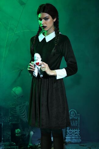 Women's 5PCS Halloween Costume Velvet Dress with Peter Pan Collar in Saudi Arabia