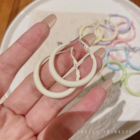Colorful Hoop Earrings for Women Vintage Red Hoop Dangle Earrings Matte 80s 90s Large Round Loop Earring Neon Christmas Party Wedding Accessories in Saudi Arabia