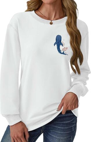 سويت شيرت نسائي من Whale Ocean، سويت شيرت Whale Shark للنساء عندما تمر عبر المياه العميقة، قميص مسيحي بأكمام طويلة in Saudi Arabia