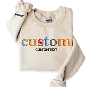 مطرزة مخصصة متعددة الألوان Crewneck، التطريز Crewneck، التطريز المخصص، البلوز شخصية، البلوز المطرزة، هدية أمي، عيد الميلاد المطرزة للتخصيص للجنسين سترة in Saudi Arabia