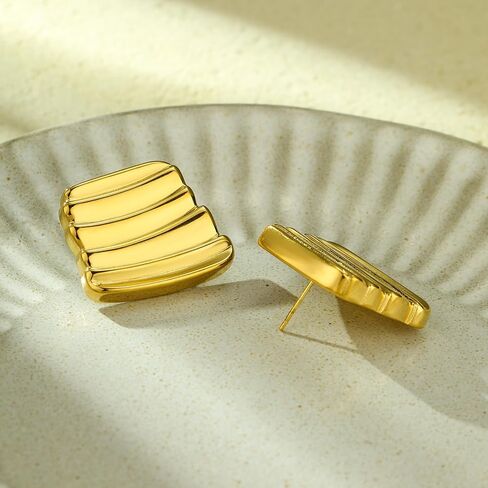 Chunky Gold Earrings for Women 18K Gold Plated Statement Earrings Trendy Minimalist Large Chunky Gold Studs Earrings in Saudi Arabia