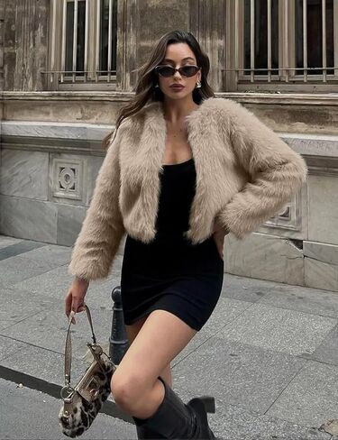 معطف نسائي من الفرو الصناعي من Shiyifa بأكمام طويلة جاكيت قصير من الصوف مفتوح من الأمام أشعث دافئ قصير للخريف والشتاء ملابس خارجية in Kuwait