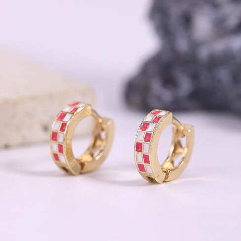 Gold Checkered Earrings for Women Halloween Earring Teacher Earrings Football Mom Black And White Hoop Earring Checkered Houndstooth Accessories Dainty Huggie Earring Jewelry in Saudi Arabia